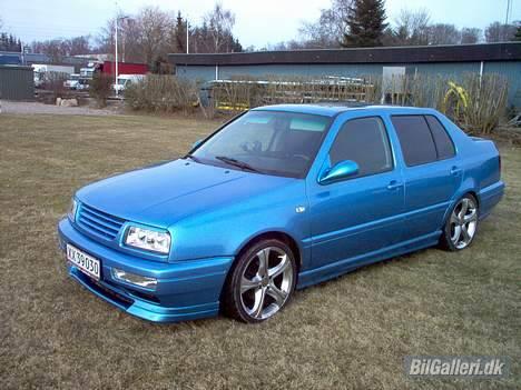 VW VENTO.. SOLGT.. billede 1