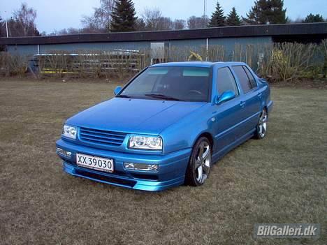 VW VENTO.. SOLGT.. billede 2