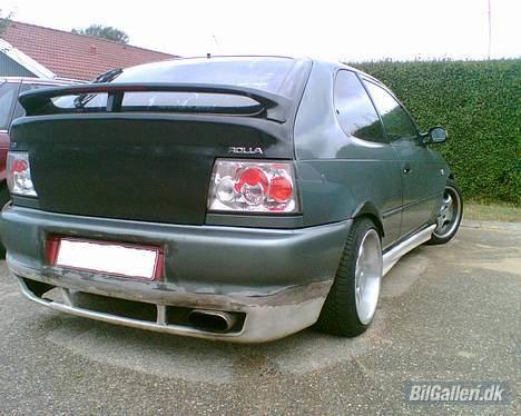 Toyota corolla under ombygning - sådan så den ud billede 1