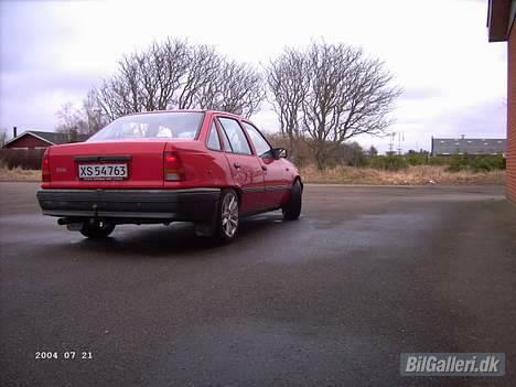 Opel kadett e sedan billede 6