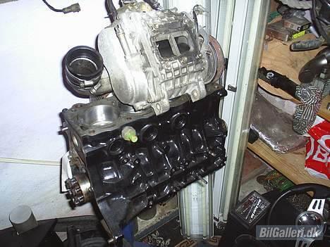 Toyota mr2 - blokken med compressoren billede 18