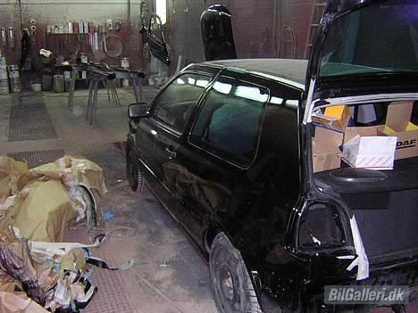 VW Golf 3 Movie (Solgt) - under behandling på maler værkstedet billede 10