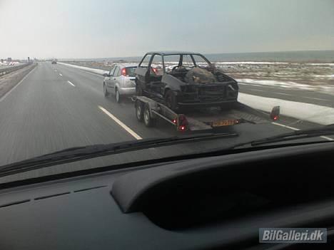 Ford Fiesta Xr2i  - Malet og på vej hjem på værkstedet igen  billede 8