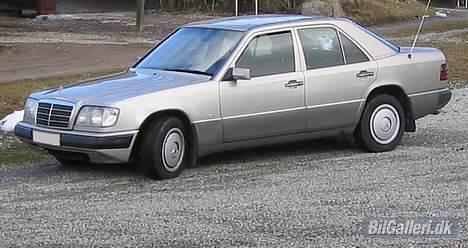 Mercedes Benz FLYDEREN - Nyt 21/03-2006 en solrig dag billede 9