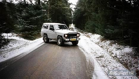 Nissan patrol  - stage 1.. noget gammel gitter på og 33" all terrain billede 3