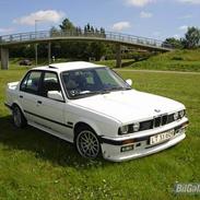 BMW 325i (RIP)