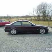 BMW 325i Coupe SOLGT
