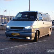 VW Caravelle