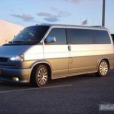 VW Caravelle
