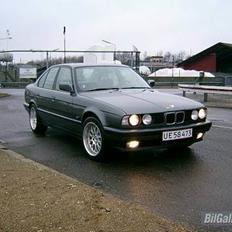 BMW 525i E34