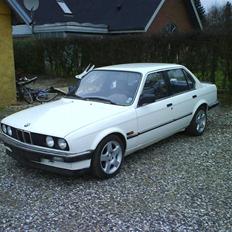 BMW E30 320i SOLGT
