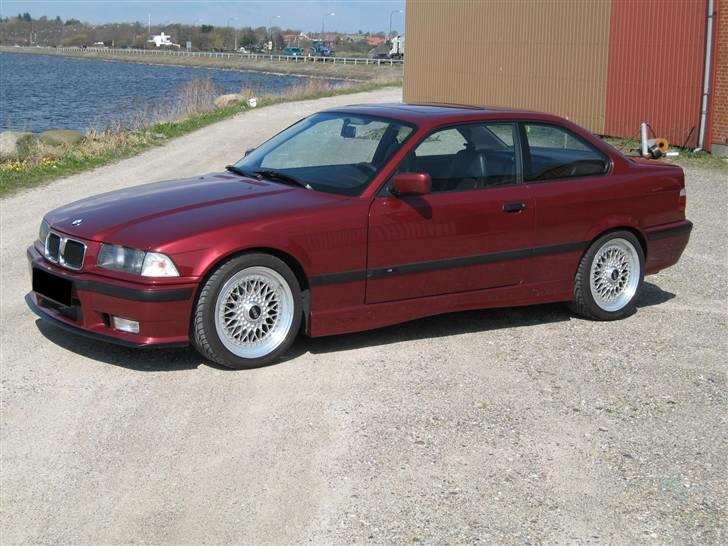 BMW 325i coupe *solgt* - min gamle bil billede 10