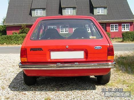 Ford Fiesta no 1 *SOLGT* - solskin ahhh det kan hun sku lide billede 9