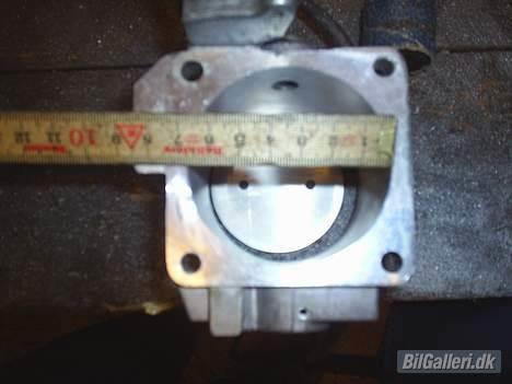 VW golf 3 gti 16v  - det gamle spjæld ligger i bunden og er blevet alt for lille nu, så ny bliver lavet billede 18