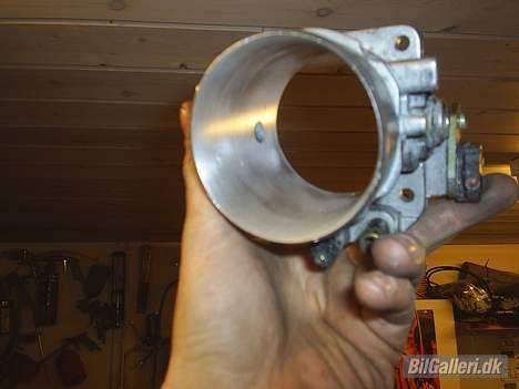 VW golf 3 gti 16v  - spjældhuset drejet op, nu skal jeg have lacerskåret et ny spjæld, nogen steder er der drejet 12 mm af da hullet var ovalt billede 19