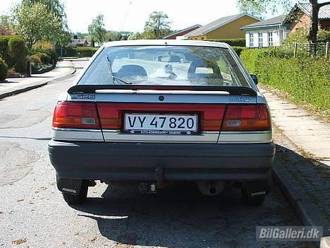 Mazda 626 LX 1,8 (solgt) billede 3