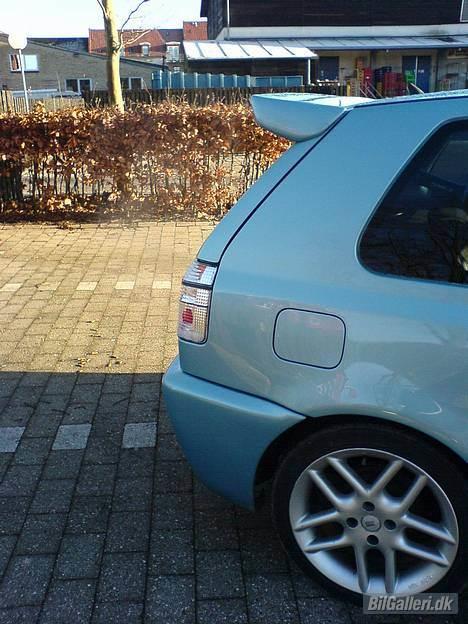 VW Golf 3 -SOLGT- - Hækspoiler og gamle fælge... kan da kun sige det har pyntet gevaldigt med de nye c",) billede 13