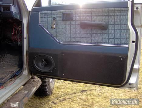 Nissan patrol  - 6x9" cerwin-vega  billede 10