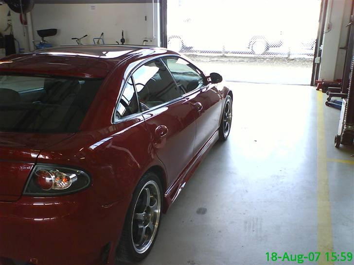 Mazda 323F BA SOLGT! - Nyt billede 2