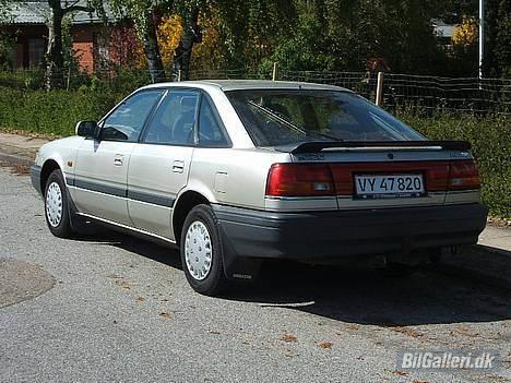 Mazda 626 LX 1,8 (solgt) billede 4