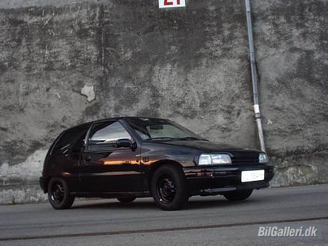 Daihatsu charade SOLGT billede 1