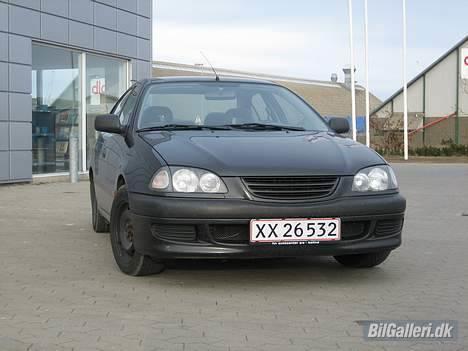 Toyota Avensis "SOLGT" billede 2