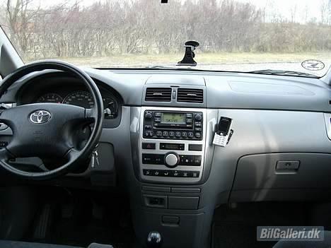 Toyota Sportsvan D-4D billede 9