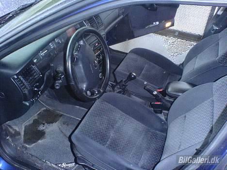 Opel Vectra B V6 *****SOLGT*** - mangler en gang rengøring! billede 15