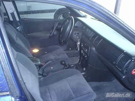 Opel Vectra B V6 *****SOLGT*** - mangler en gang rengøring! billede 17