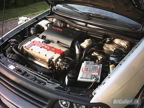 Opel .Astra f GSi 16v Turbo - den nye motor, org. c20let med 6 trins gearkasse. Det kører virkelig godt billede 12