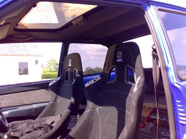 Ford Fiesta Xr2 - Solgt... ;-( - Mine nye Sparco "Sprint" sæder... Ser sgu godt ud i den lille retro racer he he... billede 11