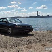 Toyota Carina E -- >>DØD<<--