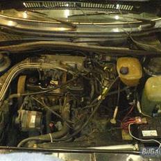 VW  Golf 2 GL 1.8i (Solgt)