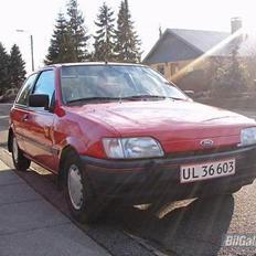 Ford fista 1.3 sport solgt
