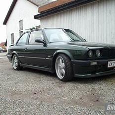 BMW 320i (Solgt)