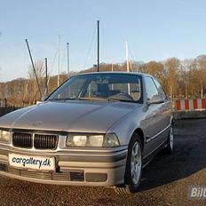 BMW Compact318ti..::SOLGT::..