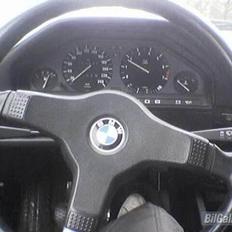 BMW 320i E30 solgt..