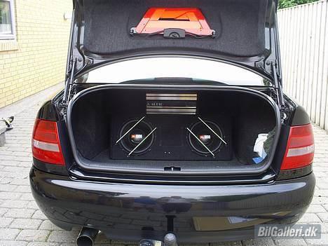 Audi A4 *Solgt* billede 11