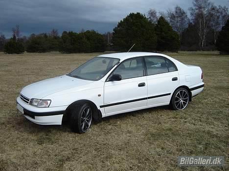 Toyota Carina E XLI *SOLGT* billede 8