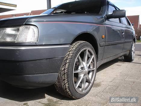 Peugeot 405 **SKROTTET** billede 3