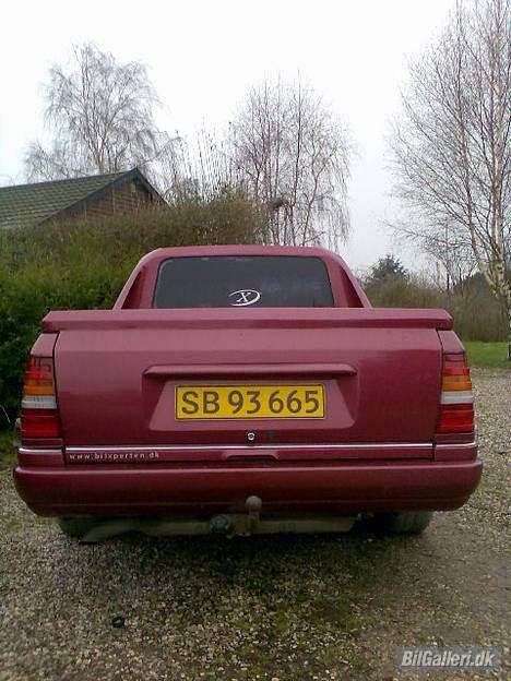 Mercedes Benz W124 E300 pick up *SOLGT* billede 3