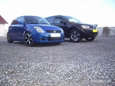 Suzuki Swift - Her er hun med min far vitara med 18" billede 4