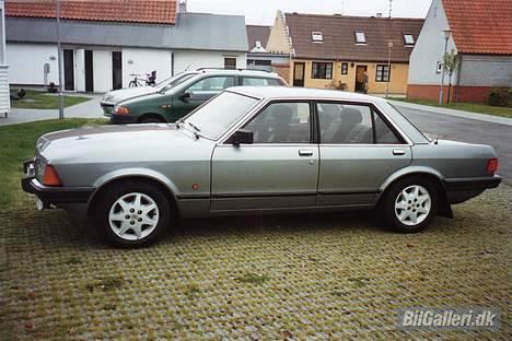 Ford Granada 2,3 GL savoy billede 4