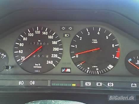 BMW 318is (DØD) billede 6