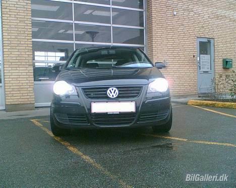 VW Polo 9n3 - SOLGT - næsten ude ved kanten :P billede 3