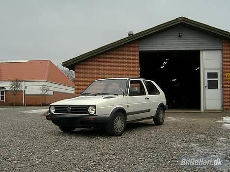 VW Golf 2 cl - SOLGT billede 2