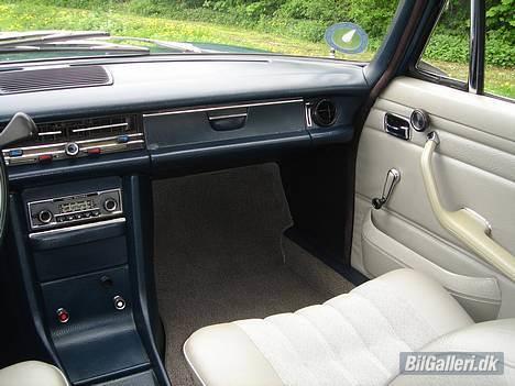 Mercedes Benz 230 - 8  Aut  - Passagerens tilholdssted:) billede 8