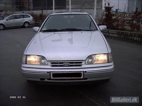 Ford Scorpio 2.9 V6 billede 3