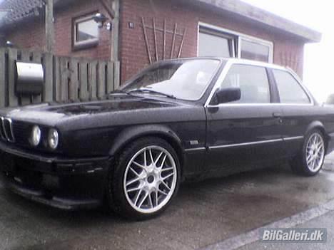 BMW 320i E30 solgt.. billede 7