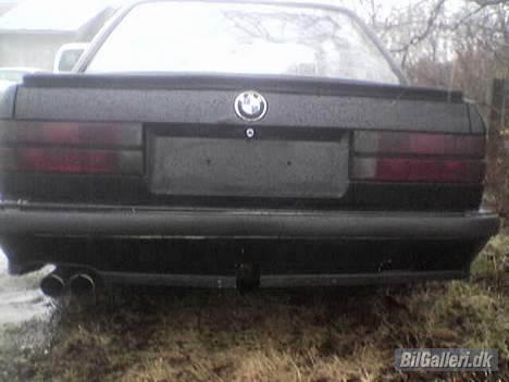 BMW 320i E30 solgt.. - Røven.. billede 11